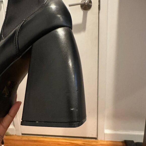 NEW Faux Leather Chunky Heeled Ankle Boots - Picture 3 of 8